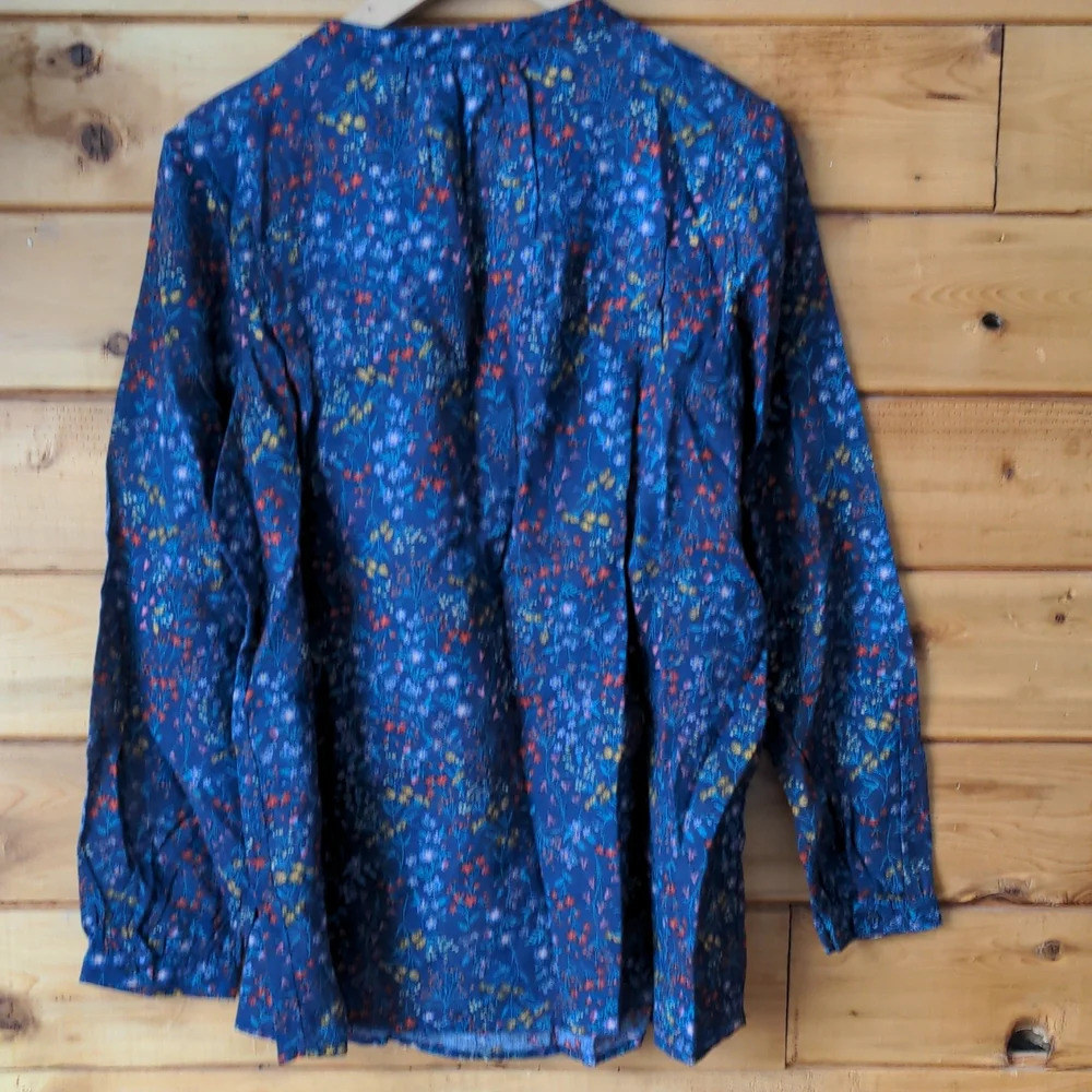 Old Navy blouse navy blue linen blend small-scale floral daisy print top Large - Picture 5 of 5